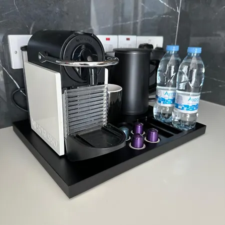 아파트 Lights - Luxury Penthouse - Panoramic View - Near Unic 니코시아