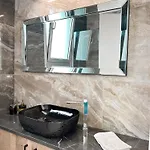 Lights - Luxury Penthouse - Panoramic View - Near Unic Διαμέρισμα *