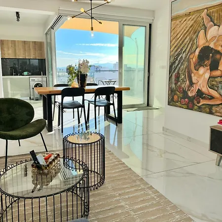 Apartment Luxury Penthouse-panoramic View-near Unic