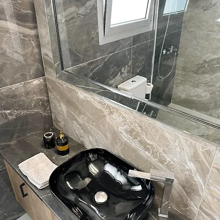 Luxury Penthouse-panoramic View-near Unic דירה