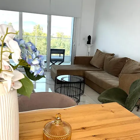 Luxury Penthouse-panoramic View-near Unic דירה