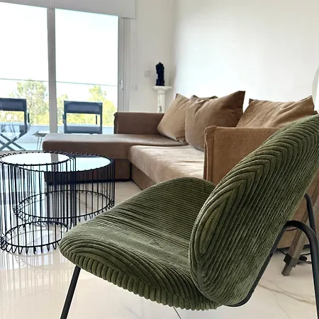 Apartament Luxury Penthouse-panoramic View-near Unic Nikozja